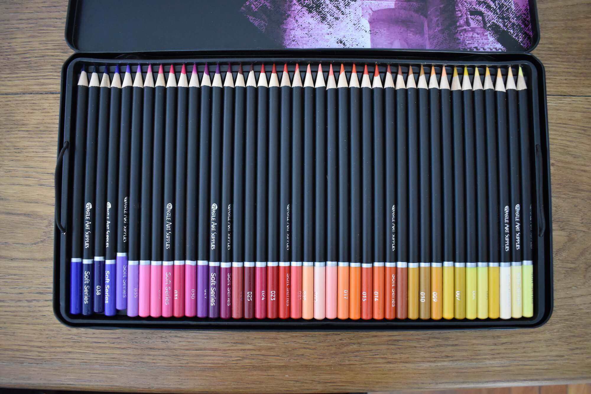 Crayons Castle Art Supplies - Moments de couleurs